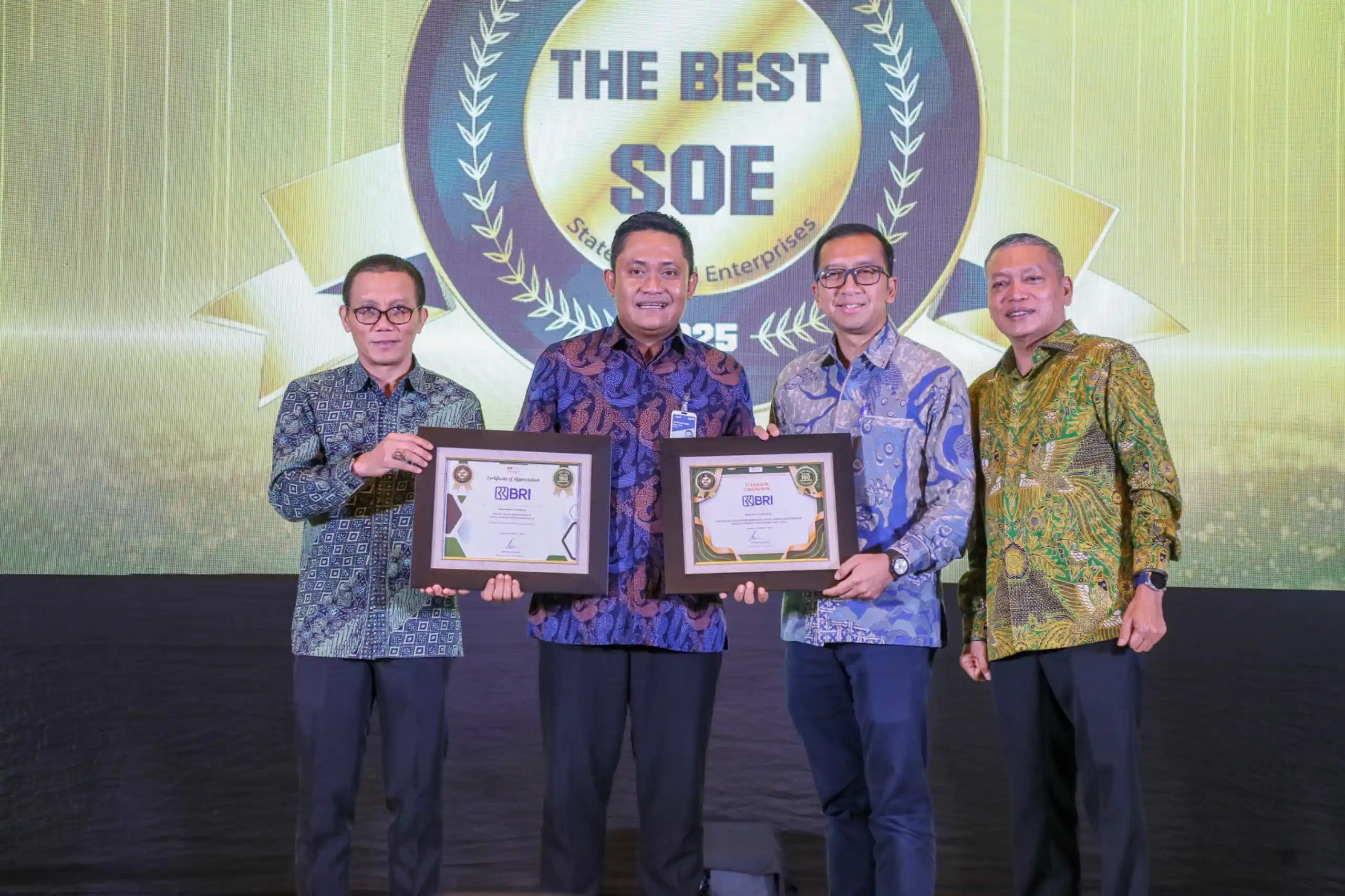BRI Raih 2 Penghargaan Bergengsi pada Indonesia Economic Summit 2025 [Foto: Doc. BRI]