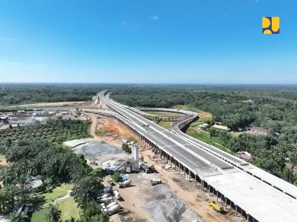 Jalan Tol Betung-Tempino-Jambi Seksi Tempino-Interchange Nessz. (Foto: dok PU)