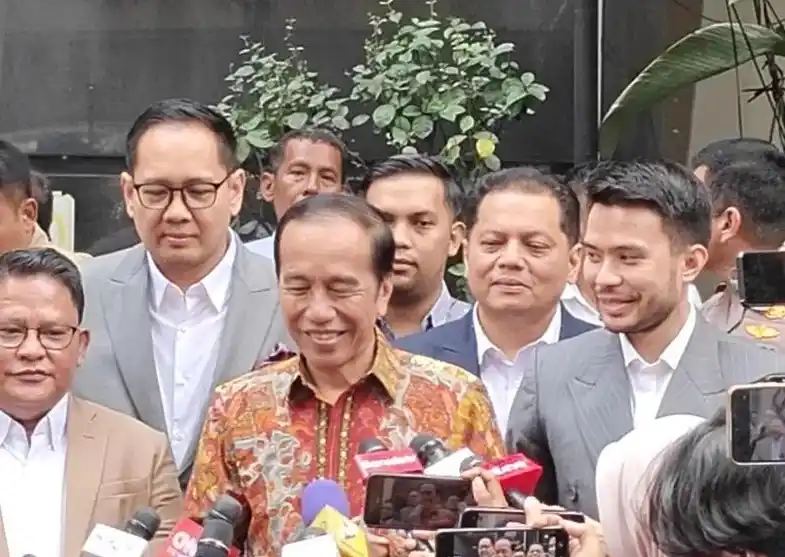 Jokowi di Polda Metro Jaya (Foto: Dok MI/Antara)