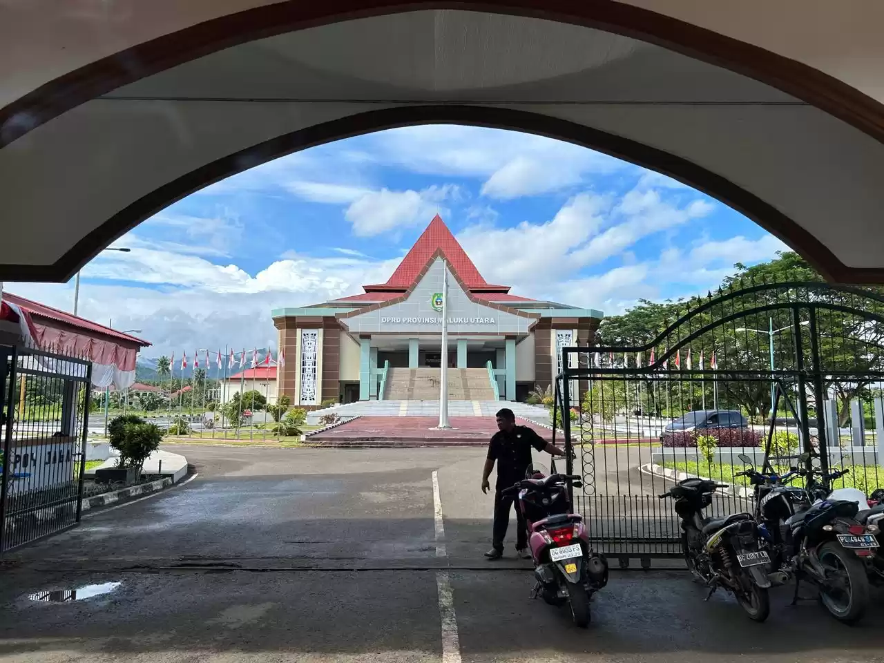 Kantor DPRD Maluku Utara (Foto: MI/RD)