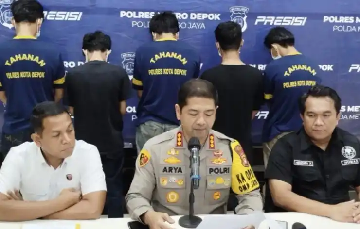 Kapolres Metro Depok Kombes Polisi Arya Perdana saat konferensi pers di Polres Metro Depok (Foto: Antara)