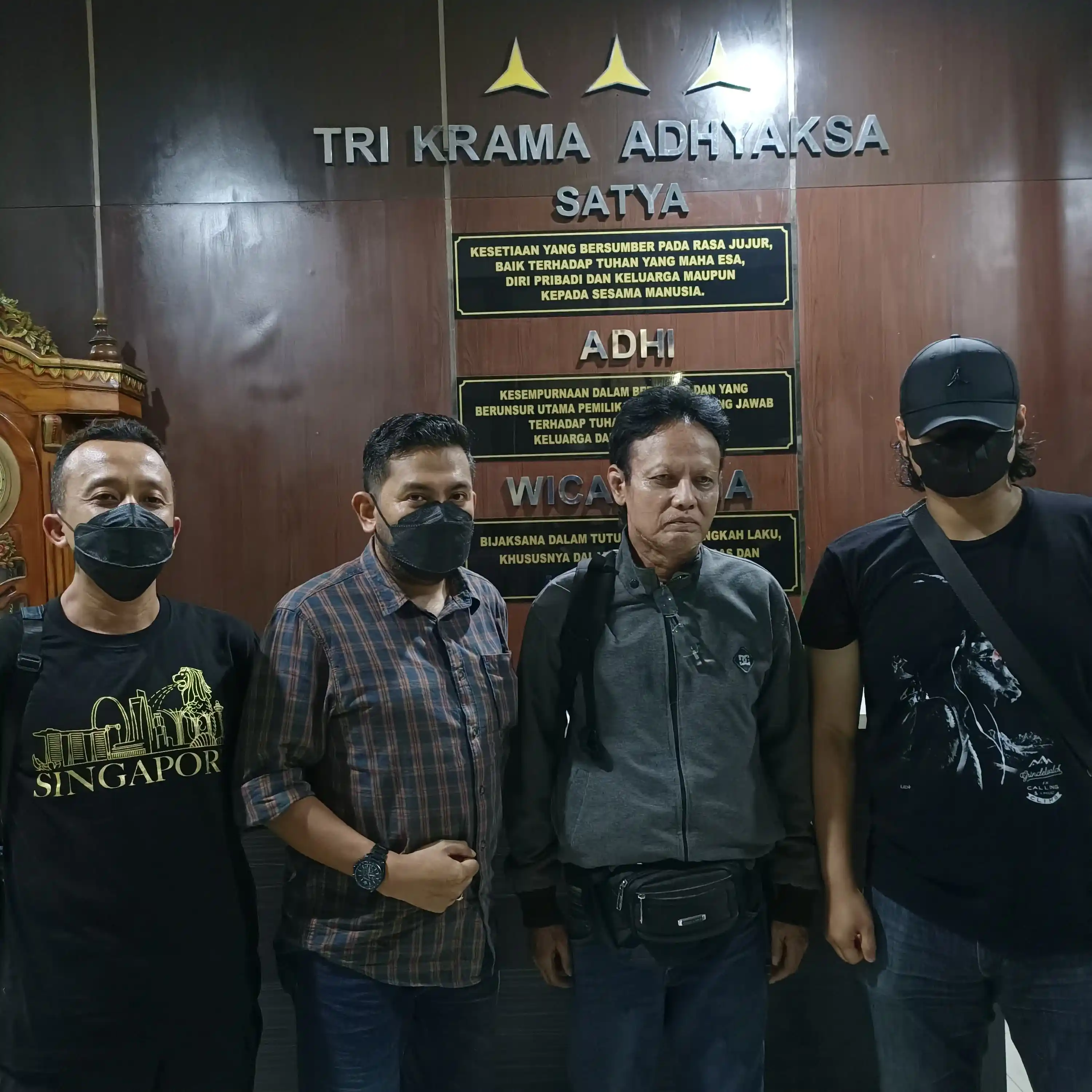Tangerang Selatan, Tim Satgas Intelijen Reformasi dan Informasi (SIRI) Kejaksaan Agung berhasil menangkap buronan berinisial BS yang masuk dalam Daftar Pencarian Orang (DPO) asal Kejaksaan Tinggi Bengkulu, Selasa (24/6/2025).