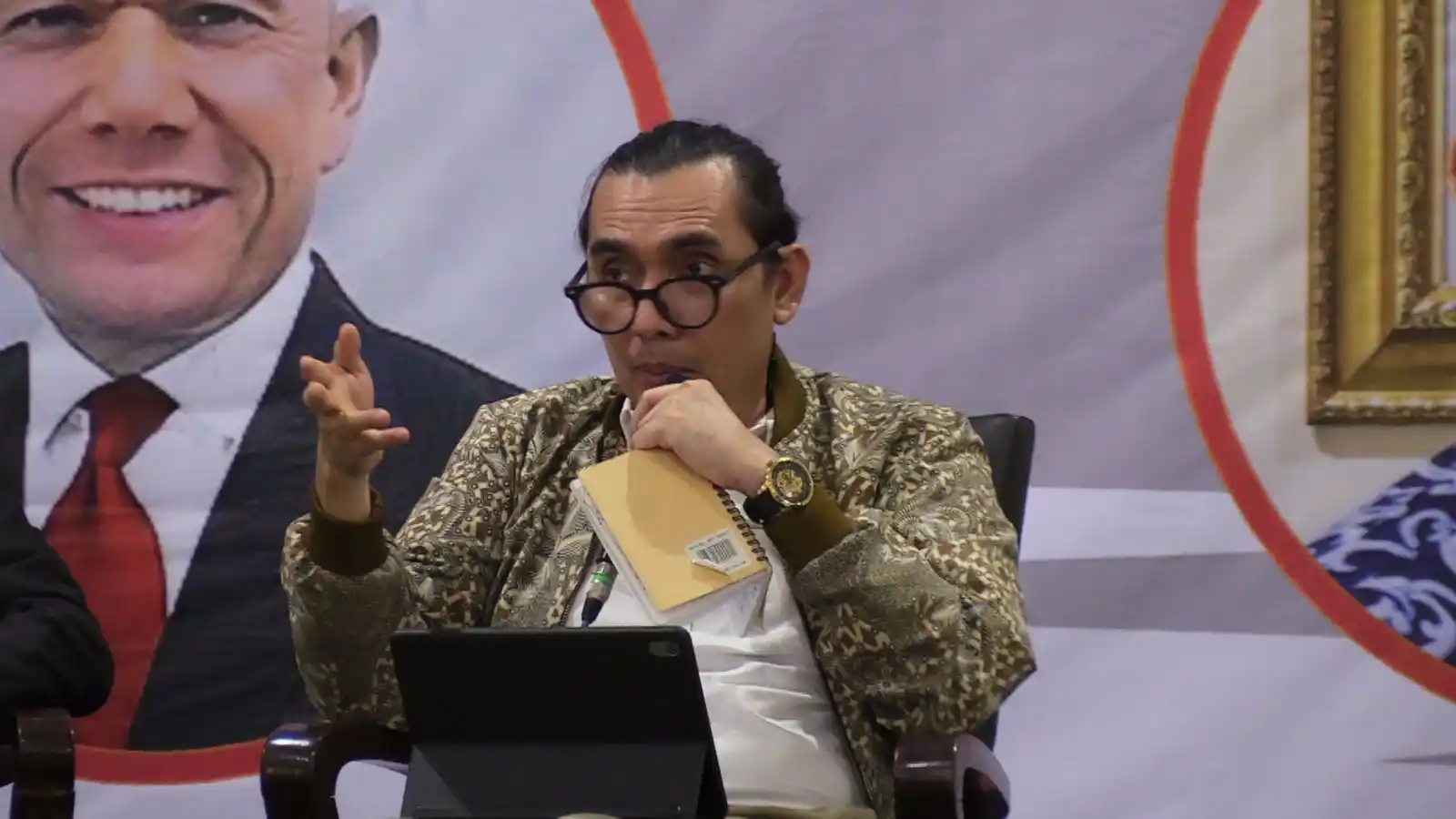 Kejari Jaksel Didesak Jemput Paksa Silfester Matutina Pakar hukum pidana Universitas Trisakti (Usakti) Azmi Syahputra. Foto: Dok MI/Pribadi