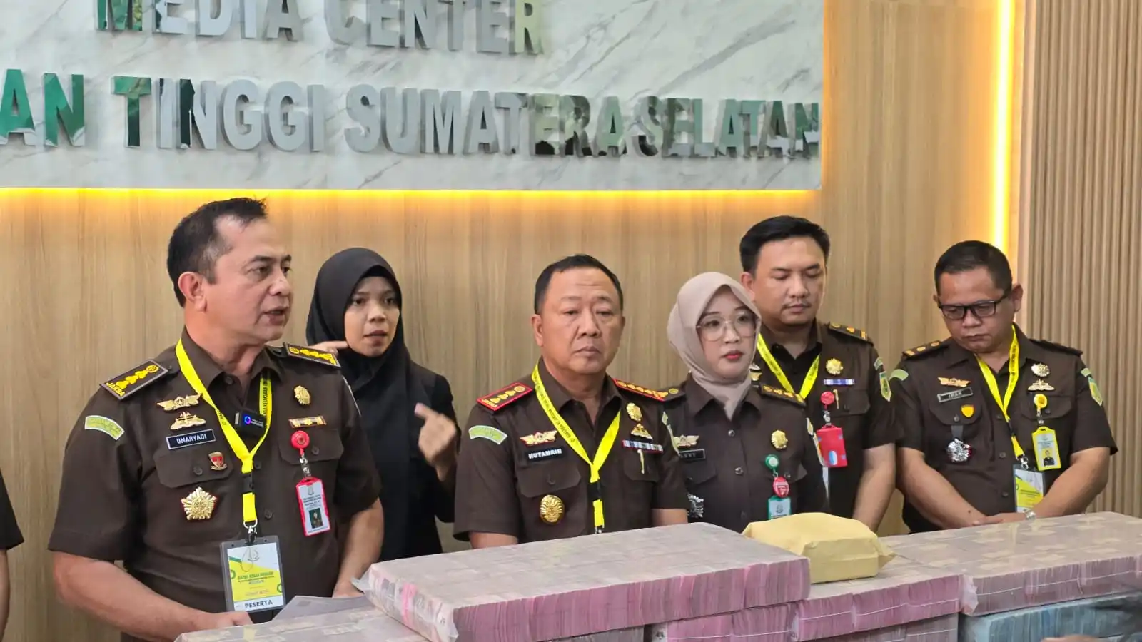 Konferensi pers penyitaan uang korupsi LRT Palembang (Foto: Dok MI)