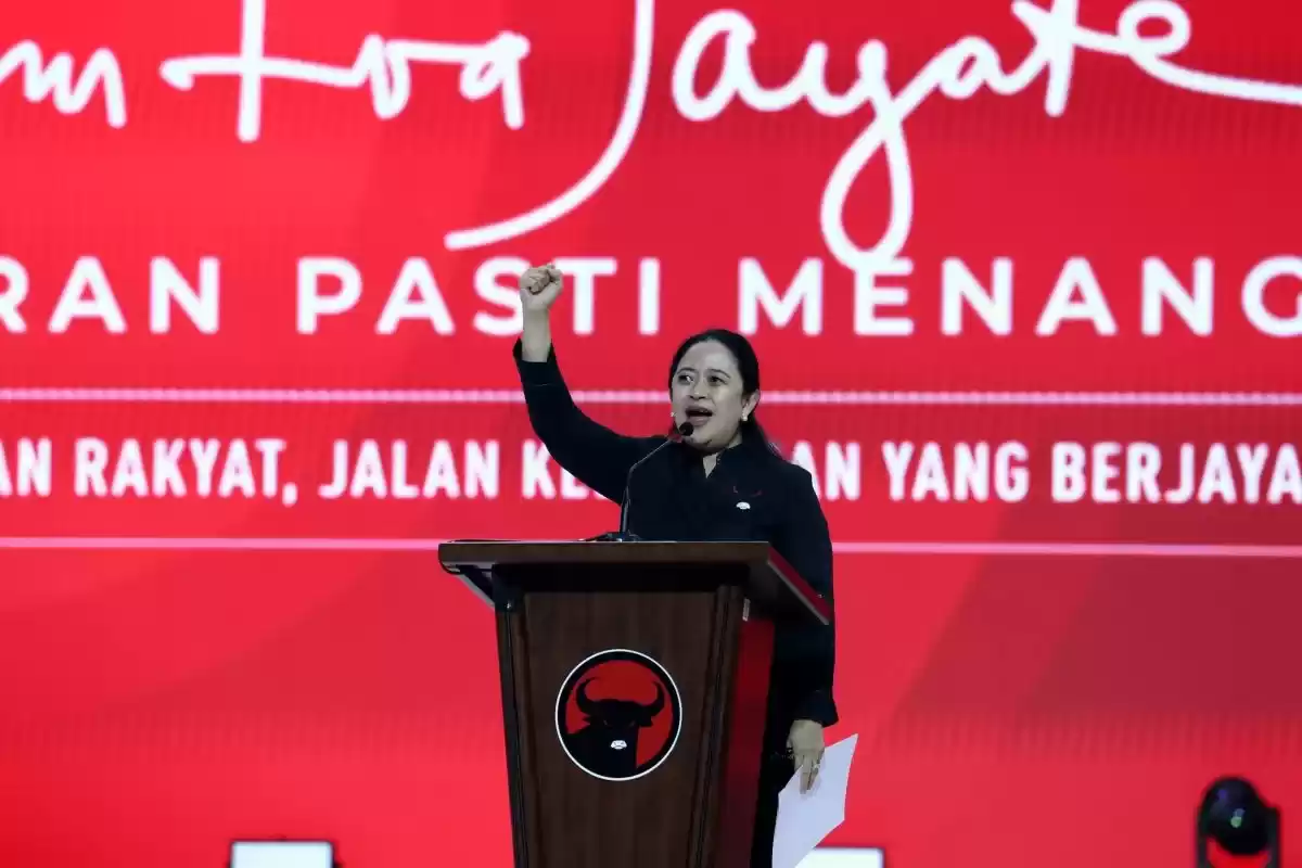 Ketua DPP PDIP Puan Maharani saat membacakan rekomendasi eksternal Rakernas V PDIP di Beach City International Stadium Ancol, Jakarta, Minggu (26/5/2024). (Foto: PDIP)