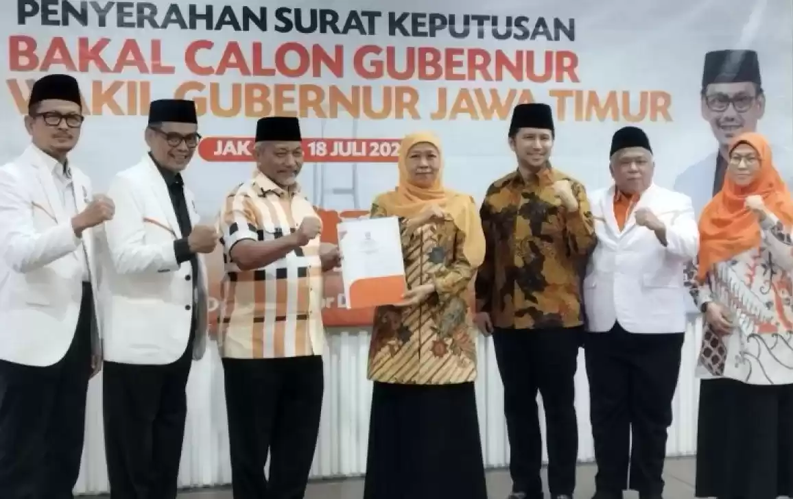 DPP PKS memberikan rekomendasi kepada Khofifah Indar Parawansa dan Emil Dardak  (Foto: Antara)