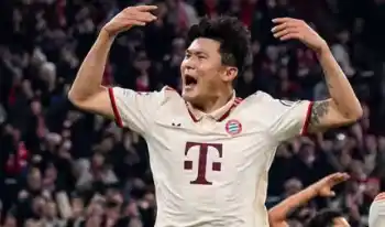 Bek Korea Selatan Kim Min-Jae mencetak gol saat Bayern Muenchen menang tipis 1-0 atas PSG dalam pertandingan Liga Champions 2024/25 di Allianz Arena pada Rabu (27/11/2024). [Foto: FcBayern]