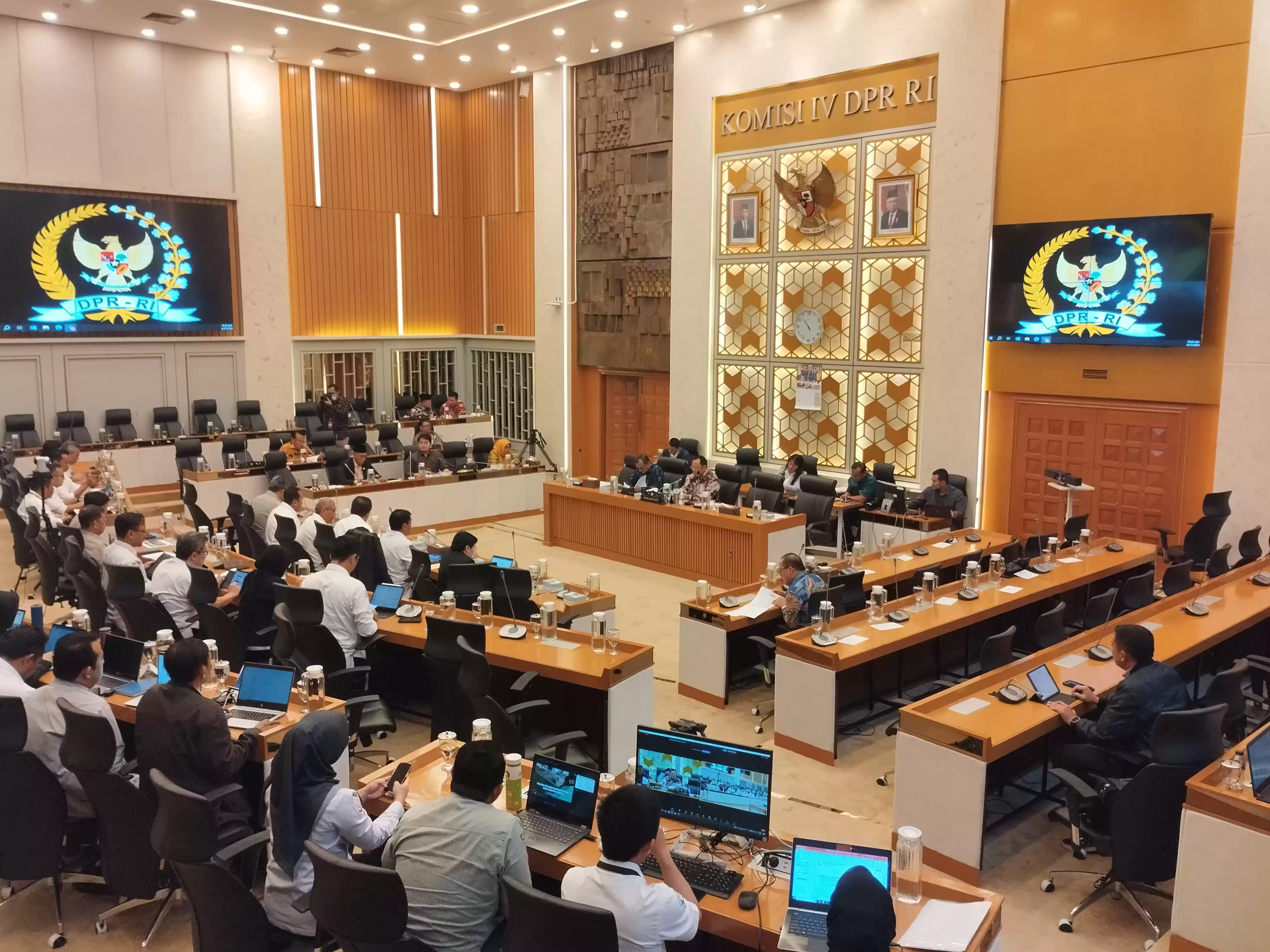 Komisi IV gelar rapat dengar pendapat Sekjen Kementerian Pertanian dan Badan Karantina Indonesia(Foto: MI/Dhanis)