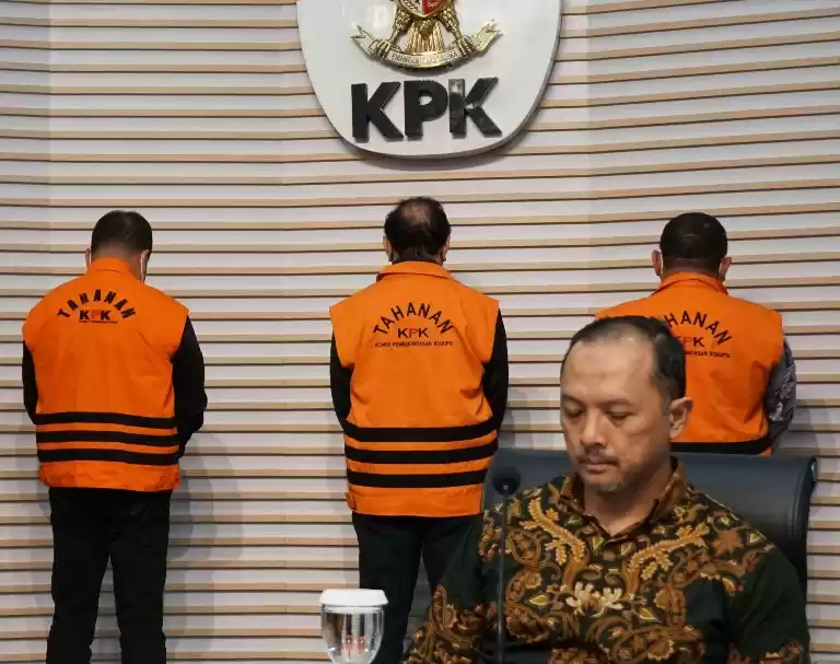 Konpers penahanan kasus pengadaan truck Basarnas (Foto: Dok MI/KPK)