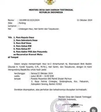 Yandri Susanto pakai kop dan cap Kementerian Desa dan Pembangunan Daerah Tertinggal (Foto: Dok MI)