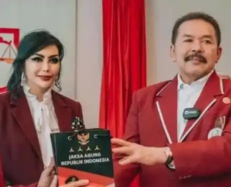 Jaksa Agung, ST Burhanuddin (kanan) dan Maya Miranda Ambarsari (kiri) saat peresmian STIH Adhyaksa (Foto: Istimewa)