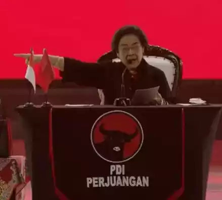 Megawati saat membacakan pidato politik dalam Rakernas V PDIP, di Ancol, Jakarta, Jumat (24/5/2024).(Foto: Dok MI/Aswan)
