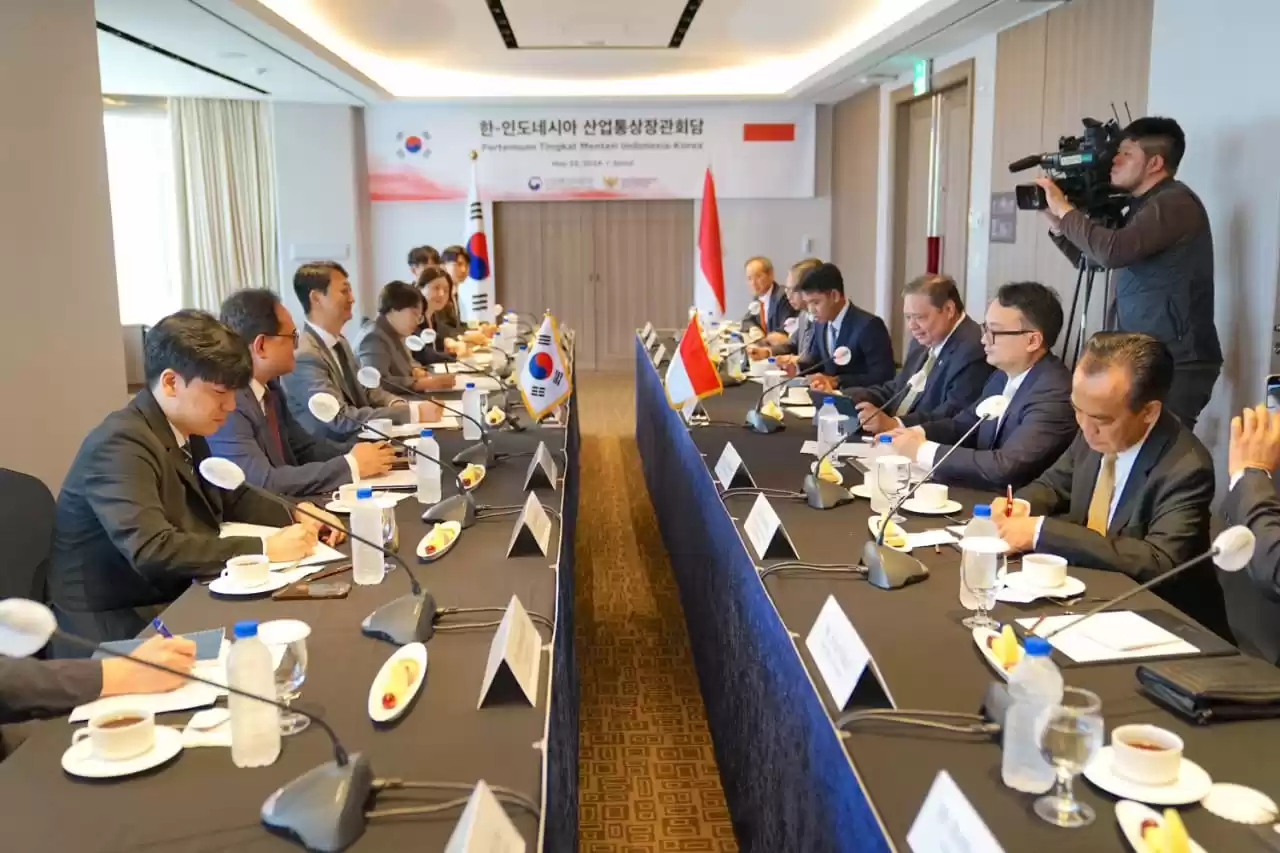 Pertemuan Bilateral antara Indonesia dan Korea Selatan di Seoul yang dihadiri oleh Menko Perekonomian Airlangga Hartarto dan Wakil Menteri Perdagangan Jerry Sambuaga di Seoul, Rabu (22/5/2024).