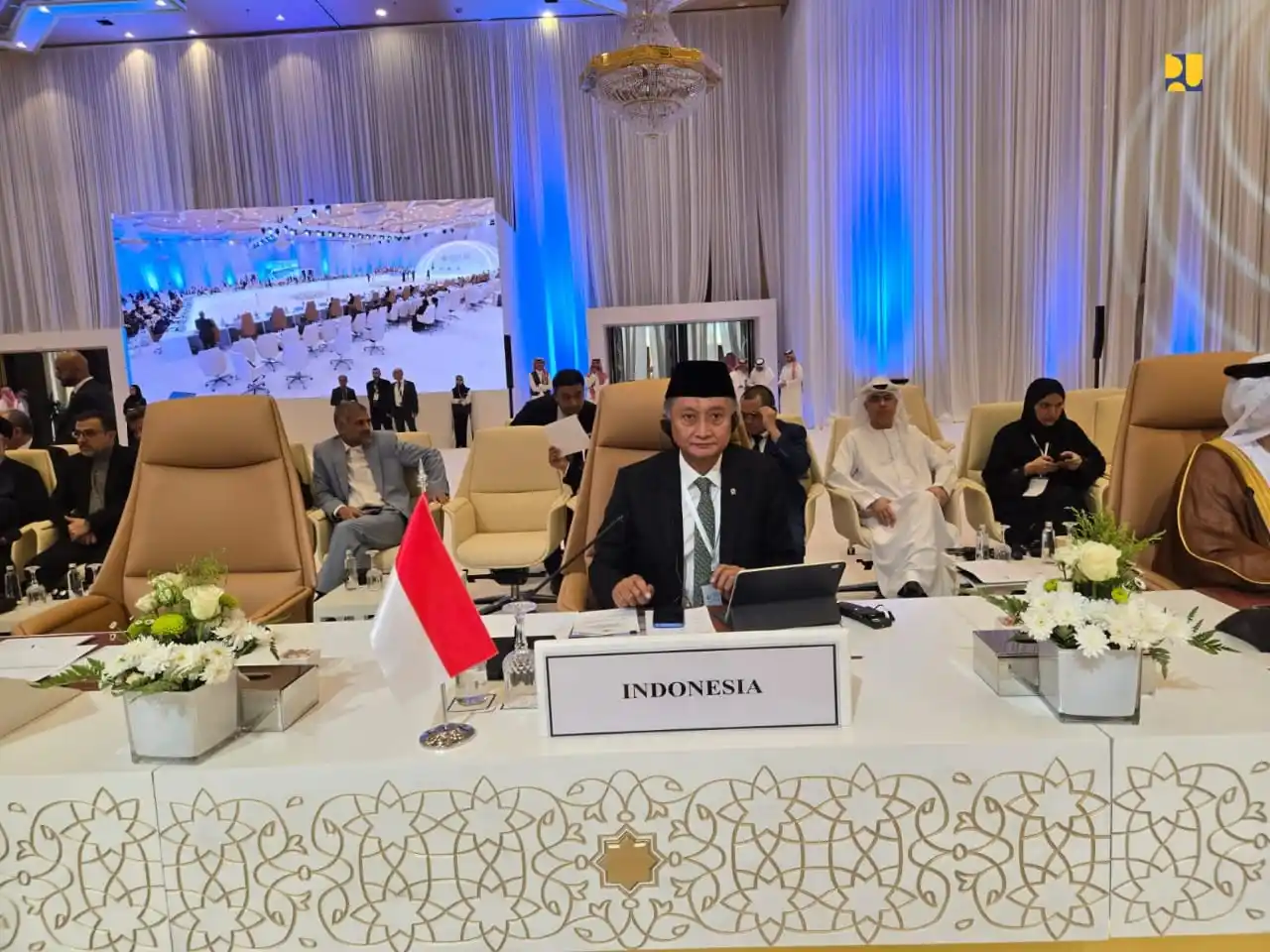 Pertemuan Menteri Anggota OKI di Jeddah, Menteri Dody Ajak Perkuat Kerjasama Bidang Sumber Daya Air Menteri Pekerjaan Umum (PU) Dody Hanggodo menghadiri The 5th Islamic Conference of Ministers Responsible for Water yang diselenggarakan di Jeddah, Arab Saudi, pada 21–22 Oktober 2025. Pertemuan ini membahas kerja sama di bidang Sumber Daya Air (Foto: PU)