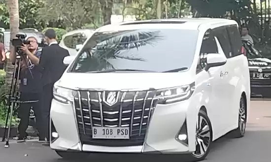 Mobil Prabowo Subianto menuju ke kantor KPU RI, Rabu (24/4/2023) (Foto: Istimewa)