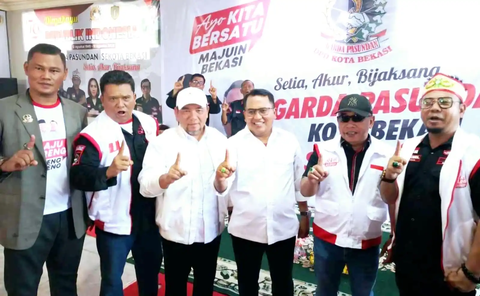 Ormas Garda Pasundan deklarasi dukungan kepada pasangan calon Wali Kota Bekasi, Heri Koswara-Sholihin (Foto: Istimewa)