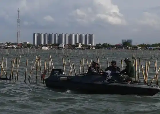 Pembongkaran pagar laut (Foto: Dok MI)