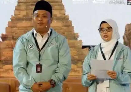 Paslon Mak Rini - Mas Ghoni, saat menyampaikan visi dan misi (Foto: MI/JK)