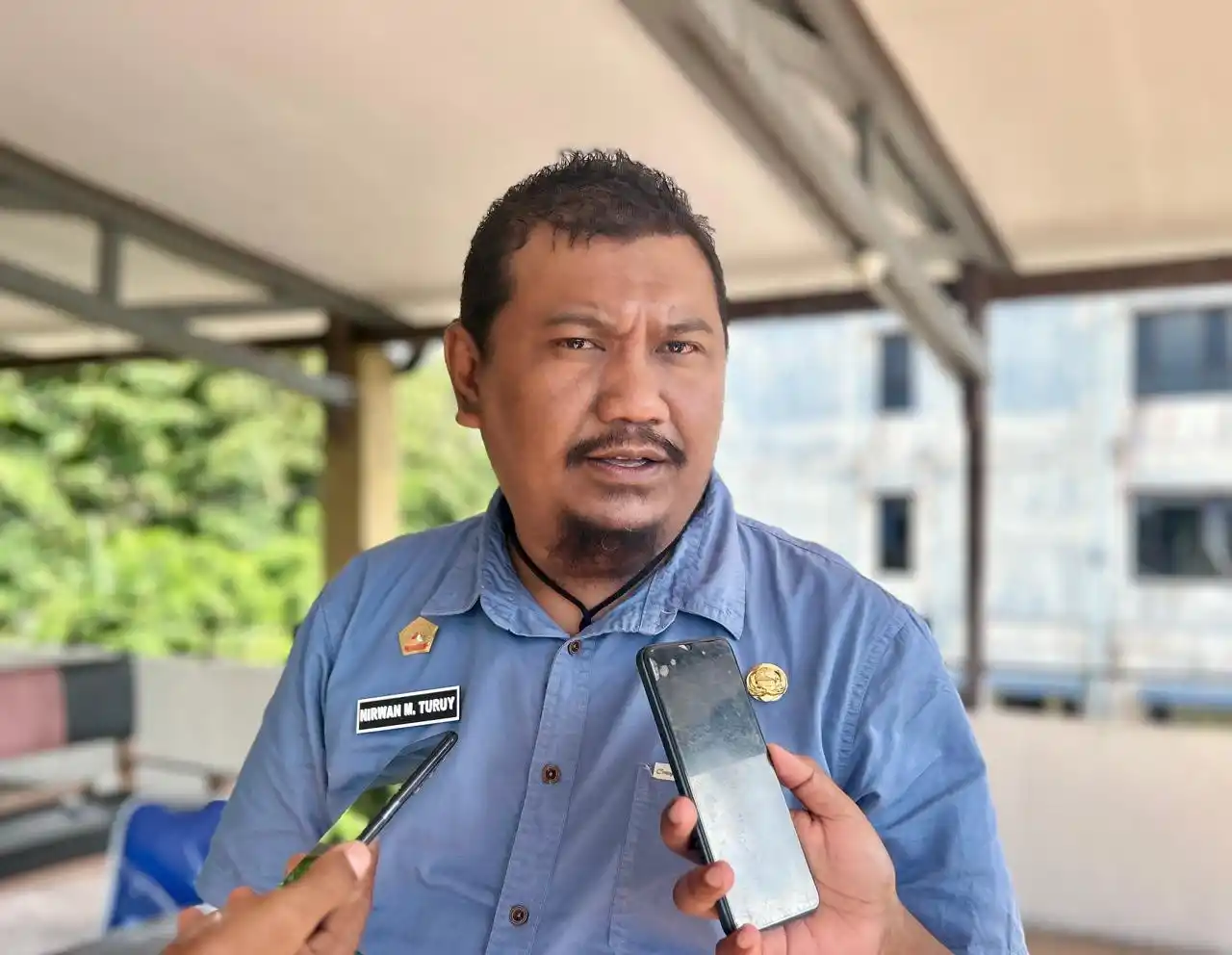 Kepala Bidang Hubungan Industrial dan Pengawasan Dinas Tenaga Kerja dan Transmigrasi (Disnakertrans) Maluku Utara (Malut), Nirwan M. Turuy (Foto: MI/Rais Dero)