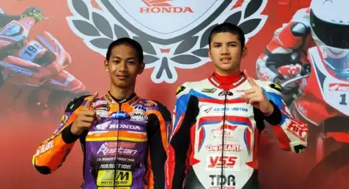 Pembalap muda Indonesia yang akan berlaga di Asia Talent Cup 2025, Muhammad Badly Ayatullah Massorong (kiri) dan Nelson Cairoli (kanan). (Foto: Doc. AHM)