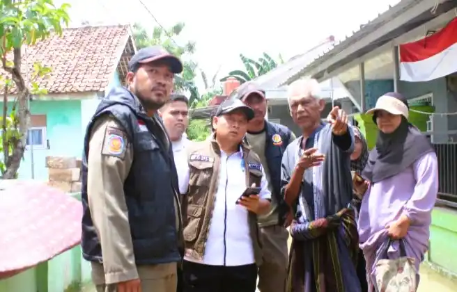 Permukiman warga di Kecamatan Sukatani, Kabupaten Bekas (Foto: Antara)
