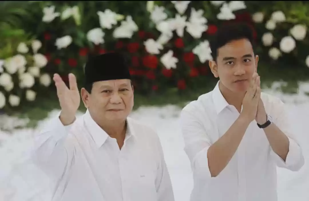 Prabowo Subianto (kiri) dan Gibran Rakabuming Raka (kanan) (Foto: Dok MI)
                                    class=