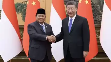 Menteri Pertahanan (Menhan) RI Prabowo Subianto (kiri) dan Presiden China Xi Jinping [Foto: Biro Humas Setjen Kemhan RI]