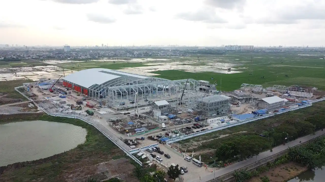 Progres Pembangunan RDF Rorotan hingga Pekan Kedua November Capai 70 Persen Progres pembangunan Refuse Derived Fuel (RDF) Plant Jakarta di Rorotan, yang merupakan fasilitas pengolahan sampah menjadi RDF terbesar di dunia (Foto: Dok MI)