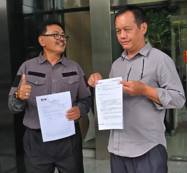 Sekjen INDECH, Order Gultom didampingi Direktur Investigasi, Hikmat Siregar (Foto: Dok MI/Aswan)