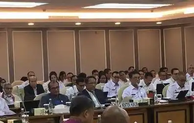 Menteri Hukum Supratman Andi Agtas menggelar rapat kerja perdana dengan Komisi XIII DPR RI pada Senin (4/11/2024).