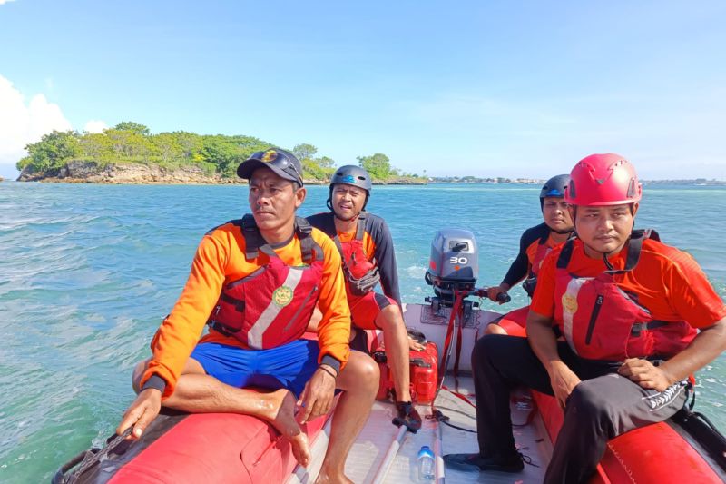 Tim SAR Lakukan Pencarian Nelayan yang Hilang di Pantai Lombok Timur