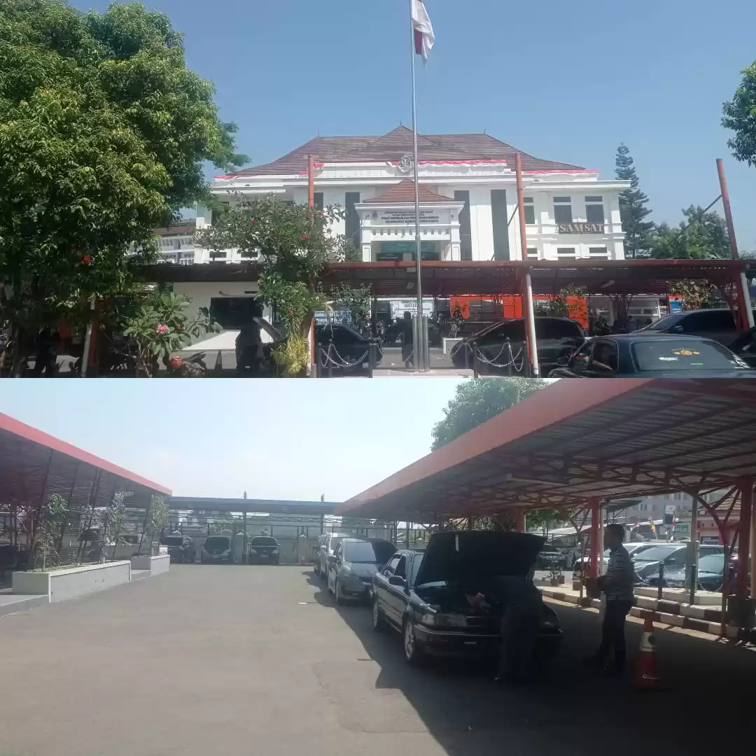 Kondisi kerapihan dan kebersihan area di kantor Samsat Bandung Tengah, Jl. Kawaluyaan Raya Jati, Kota Bandung, Jawa Barat (Jabar). (Foto: MI/Sugiyanto)