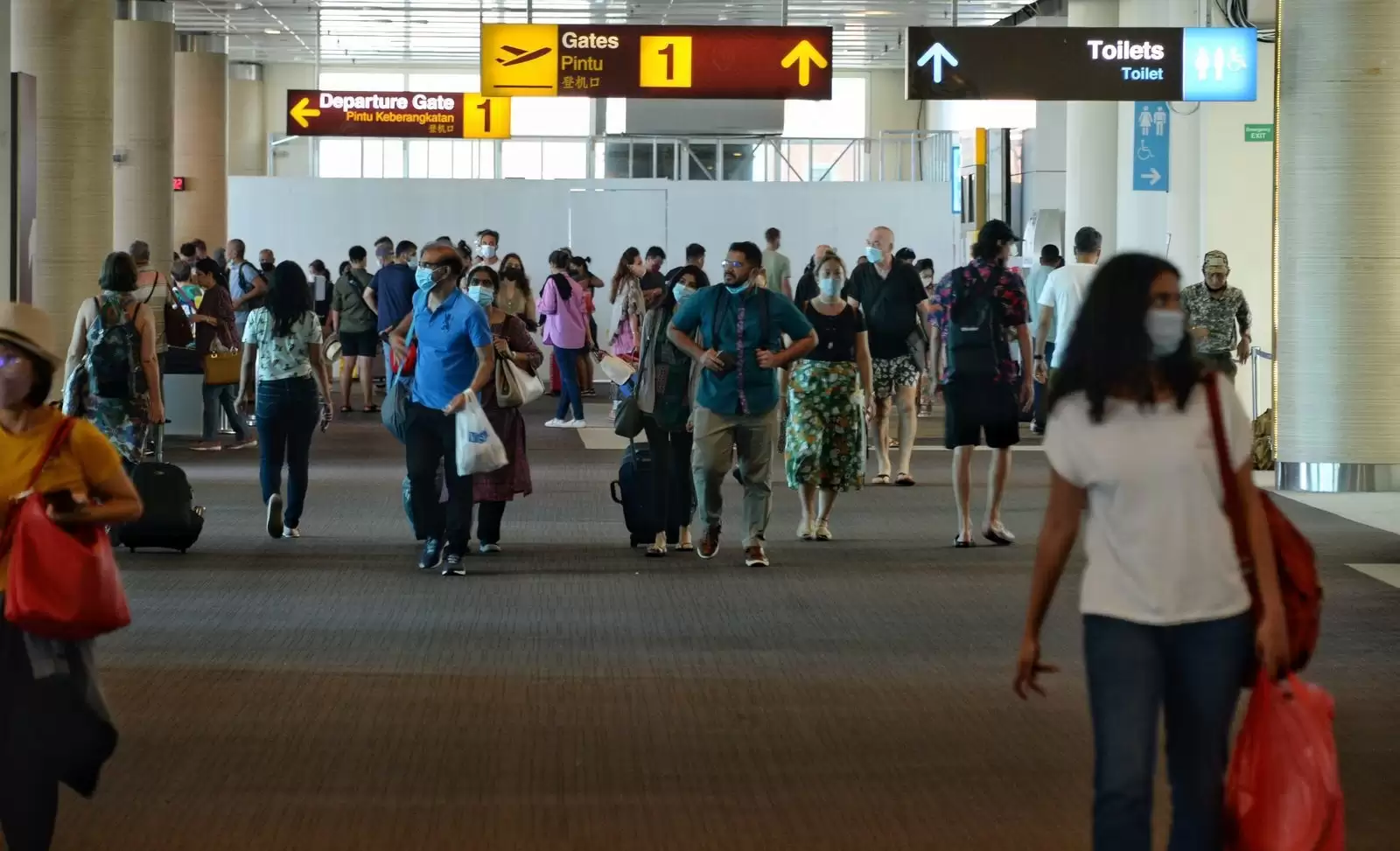 Sejumlah Pengunjung di Bandara Soekarno Hatta (Foto: Kemhub)