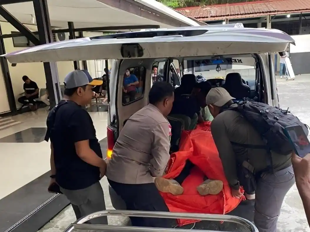 Guru di Yahukimo Tewas Dibunuh KKB, Ini Kronologinya Seorang guru perempuan tewas dibunuh KKB di Yahukimo, Papua Pegunungan (Foto: Repro)