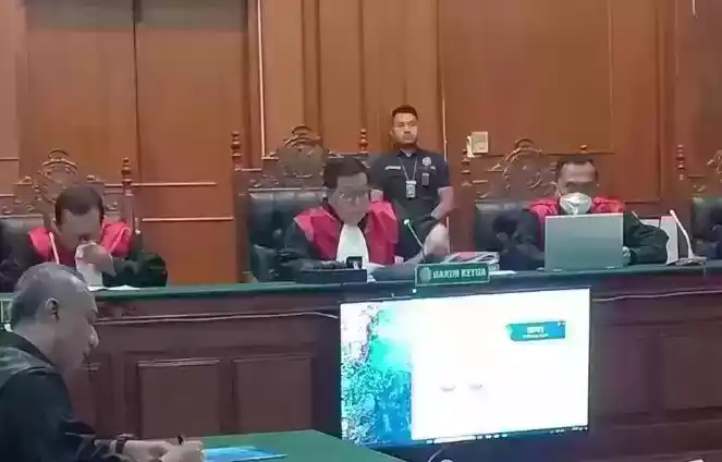 Tiga hakim yang memvonis bebas Ronald Tannur ditangkap Kejagung (Foto: Dok MI)