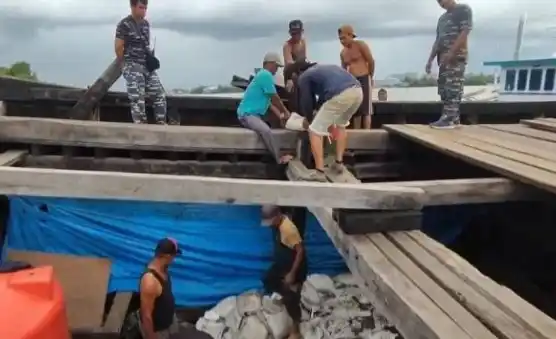 TNI AL berhasil gagalkan penyelundupan 45 ton pasir Timah ke Malaysia (Foto: Ist)