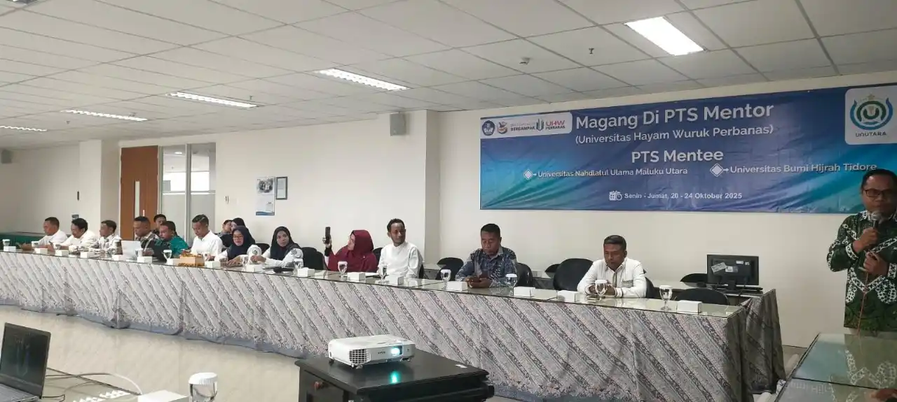 Unutara Mantapkan Langkah Menuju Kampus Berkelas Nasional Foto bersama jajaran pimpinan Unutara dan UHW Perbanas usai pelaksanaan pembukaan program PP PTS di Kampus UHW Perbanas Surabaya. (Foto: Istimewa)