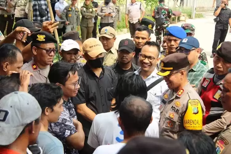 Warga Kampung Susun Bayam melakukan mediasi dengan JakPro, Selasa (21/5/2024)